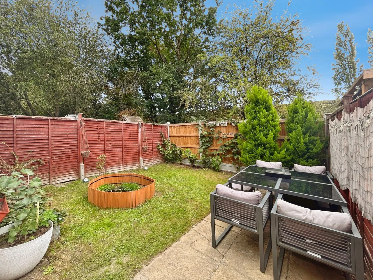 Pexalls Close, Hook, RG27, photo 15