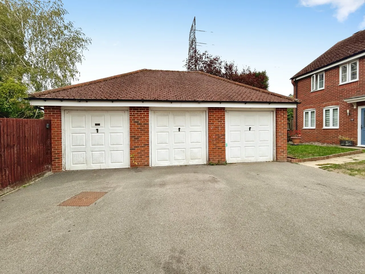 Pexalls Close, Hook, RG27, photo 16
