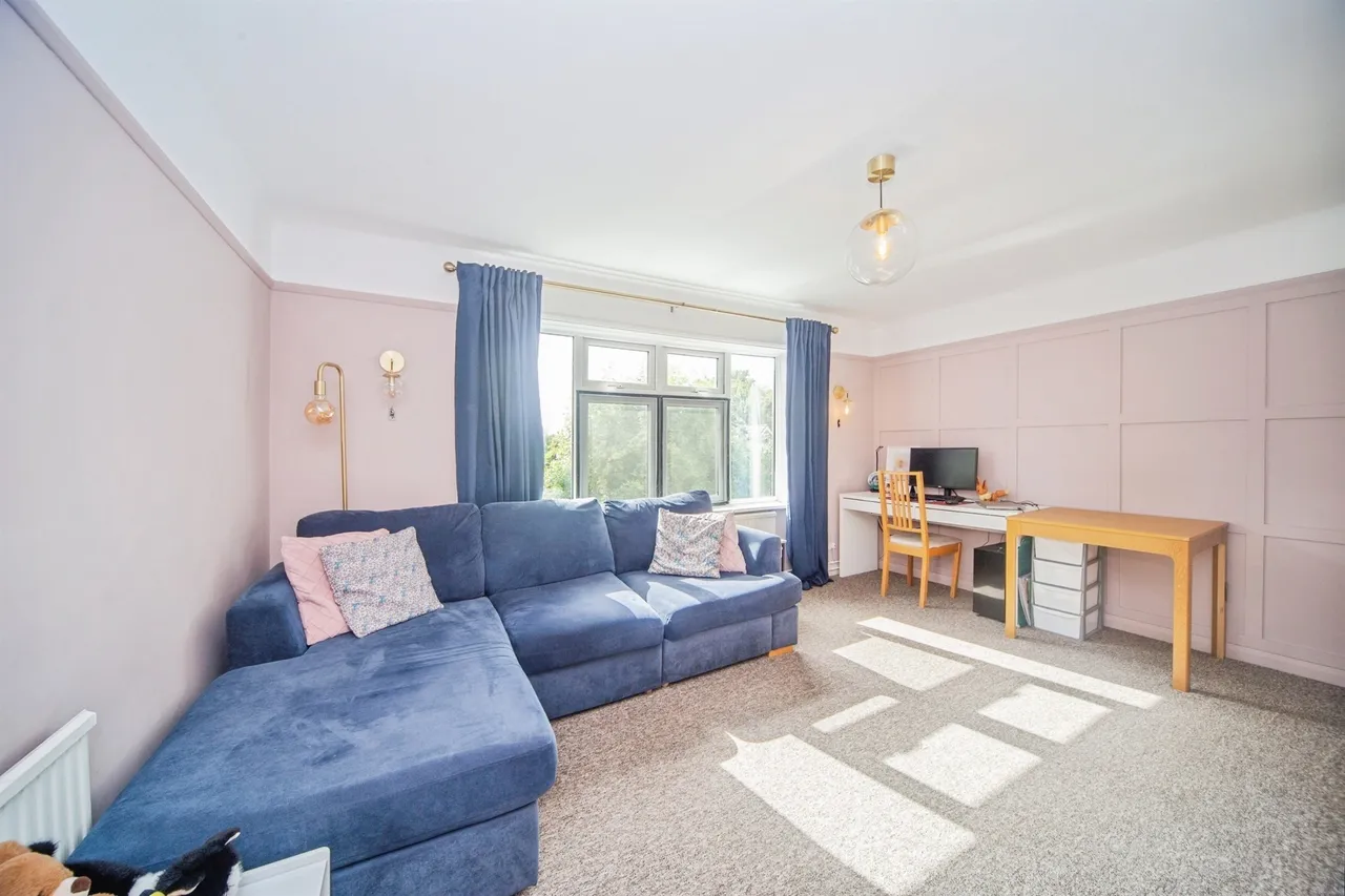 Archers Road, SOUTHAMPTON, photo 3