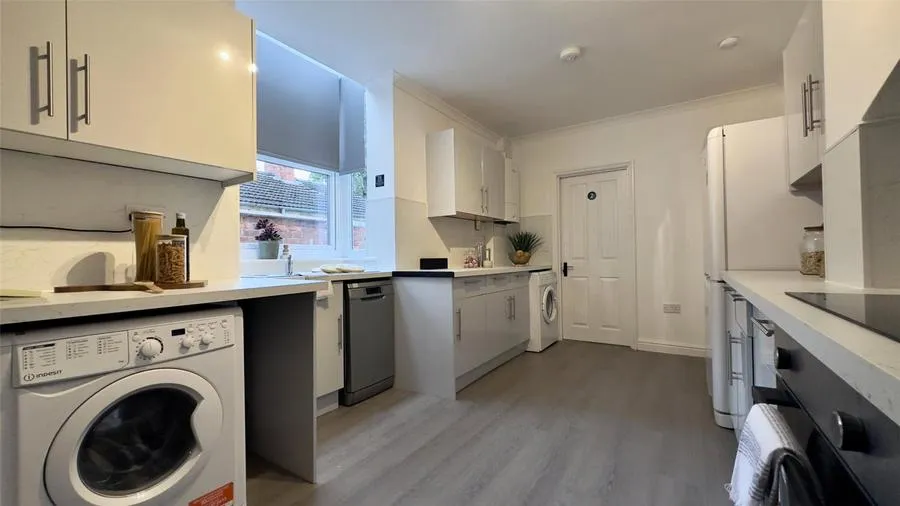 West Parade, Lincoln, LN1, photo 21
