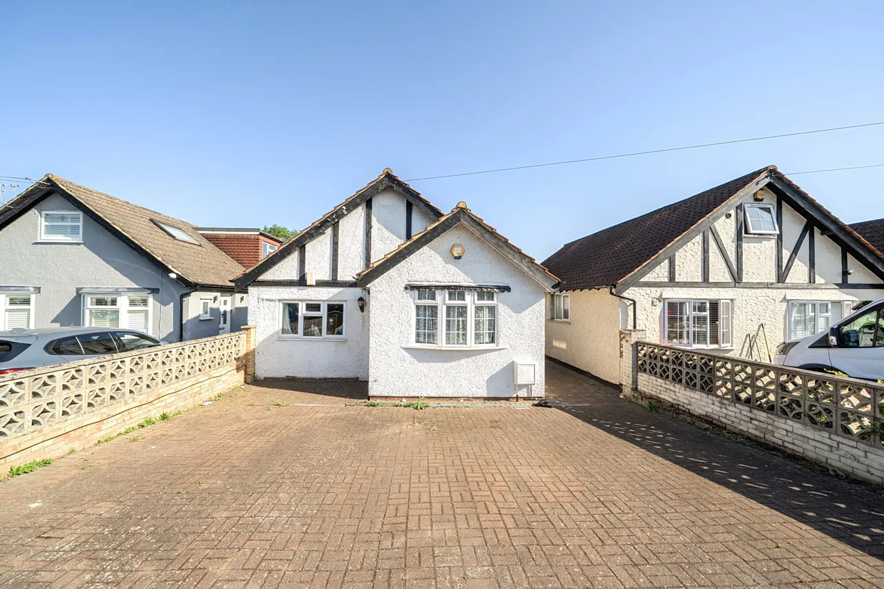 Nicholls Avenue, Hillingdon, UB8, photo 17