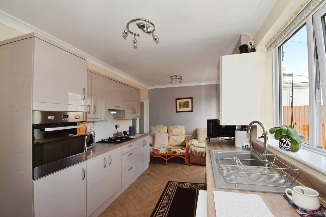 Harrowgate Drive, Leicester, LE4, photo 5