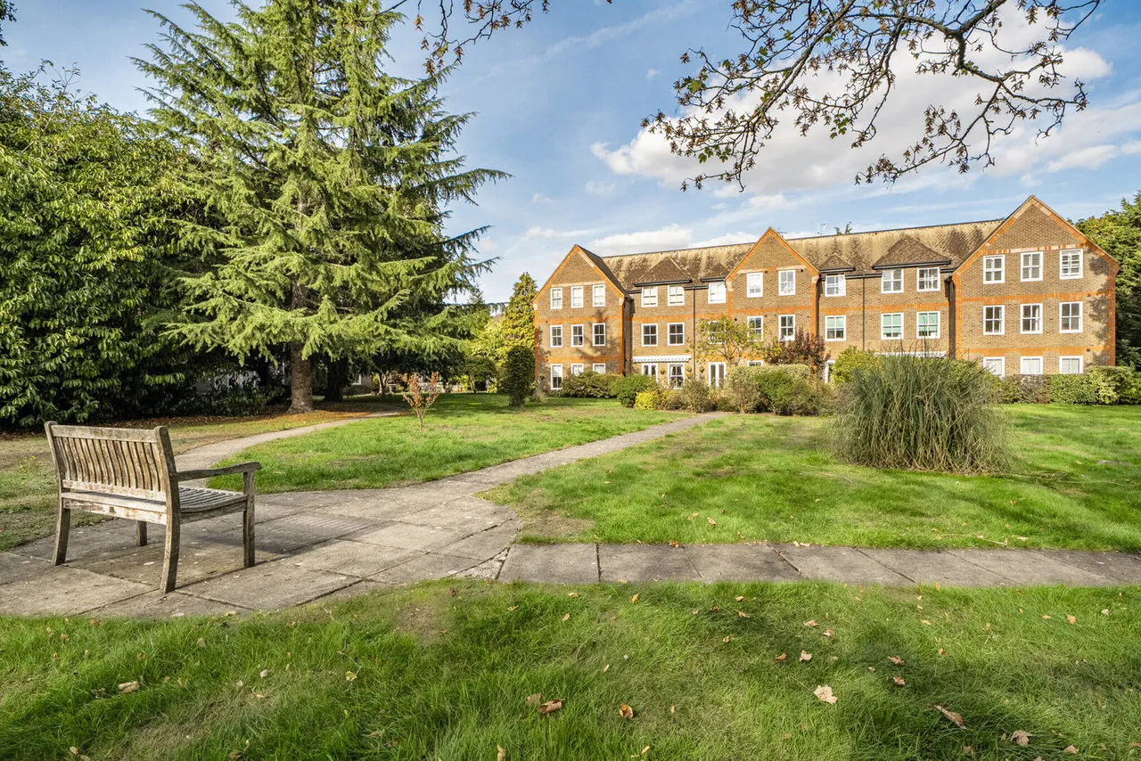 West Drive, Sonning, RG4, photo 2