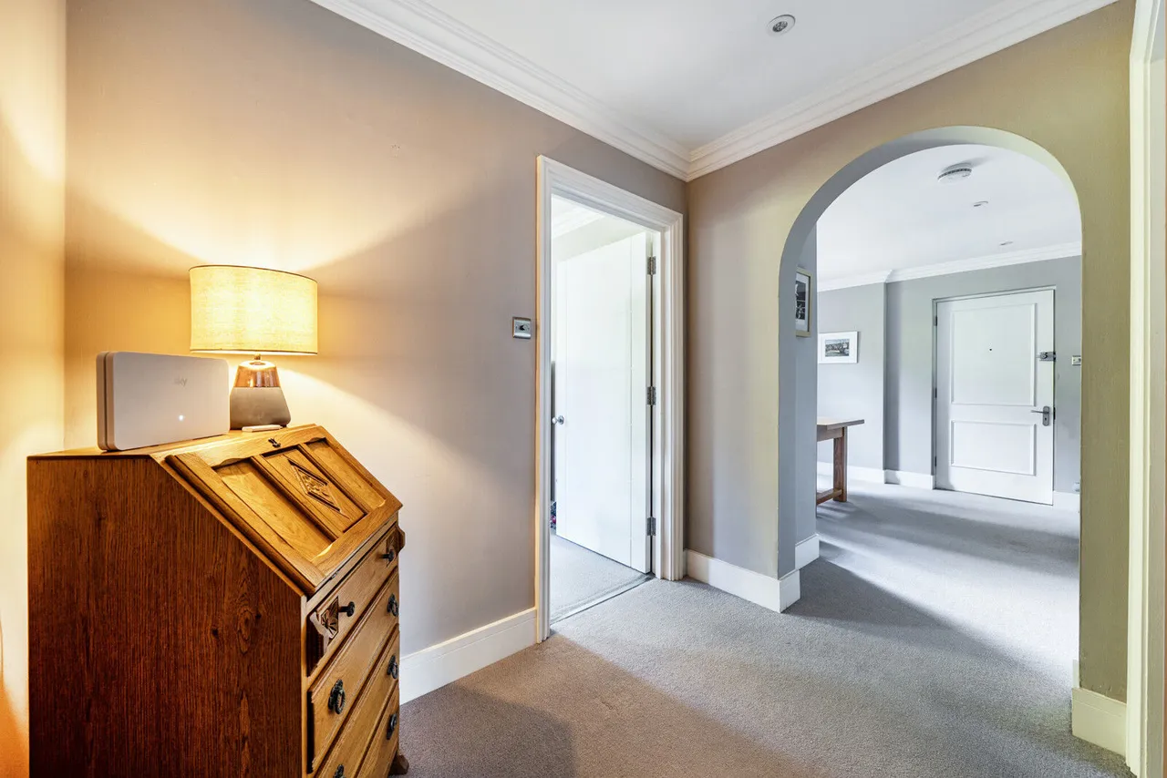 West Drive, Sonning, RG4, photo 10