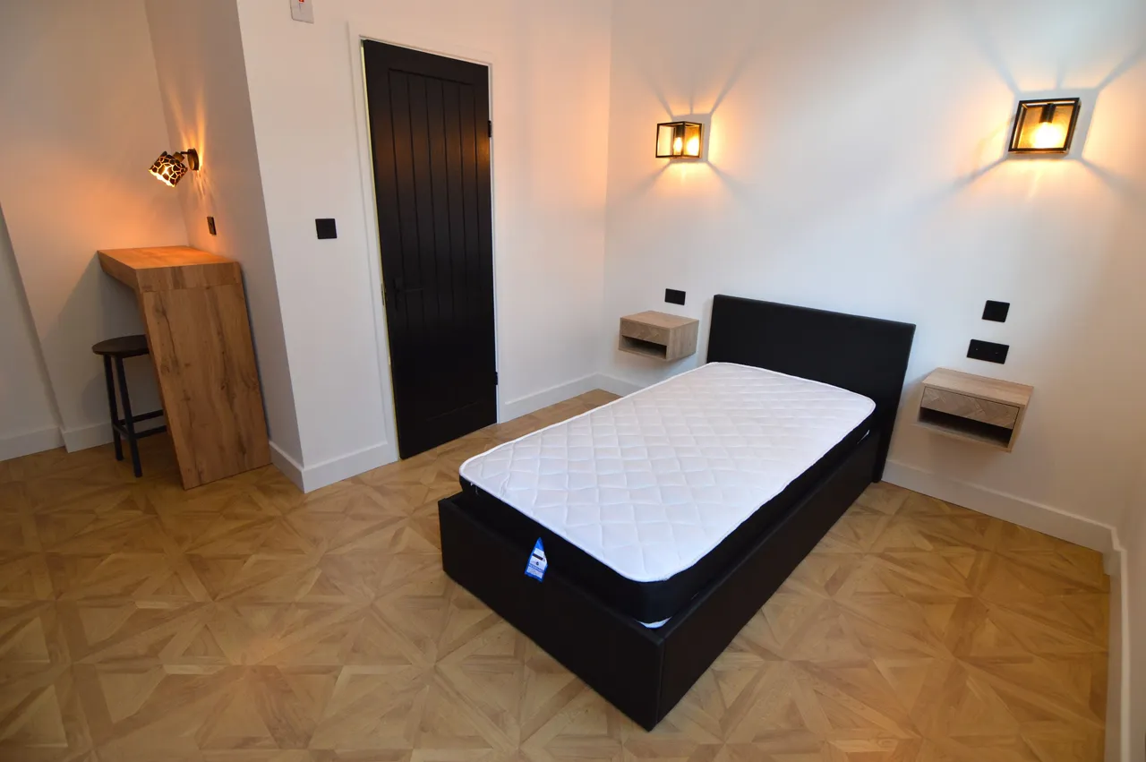Abbey Gate, Nuneaton, Warwickshire, CV11 4EH, photo 2
