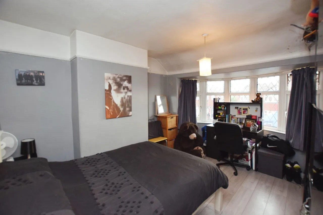 Crofton Avenue, Timperley, WA15, photo 6