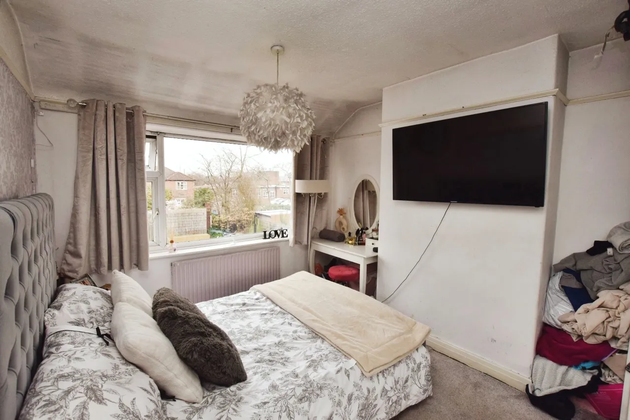 Crofton Avenue, Timperley, WA15, photo 5