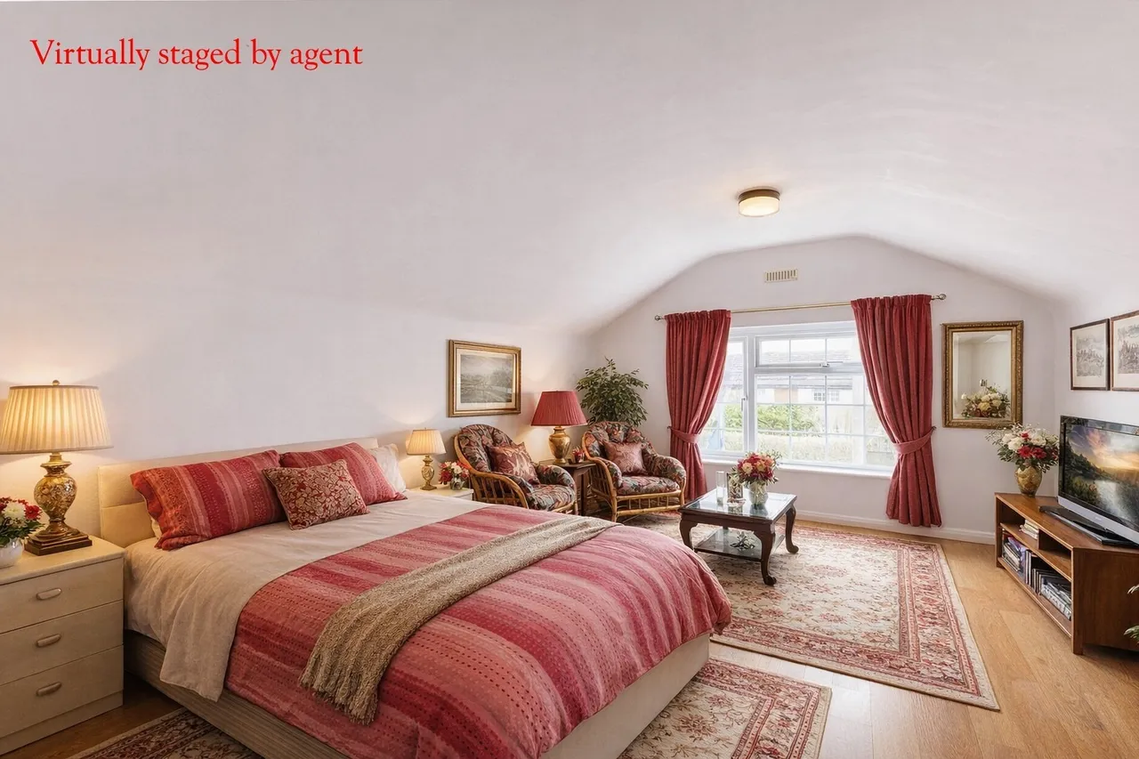 Park Street, Horsham, RH13, photo 8