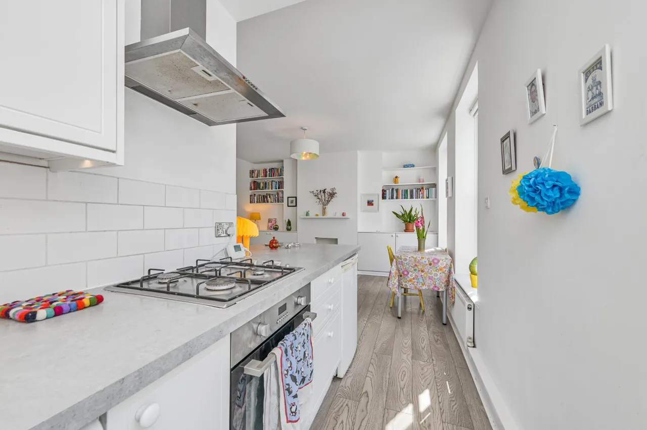 Ferndale Road, Brixton, London, SW9, photo 11