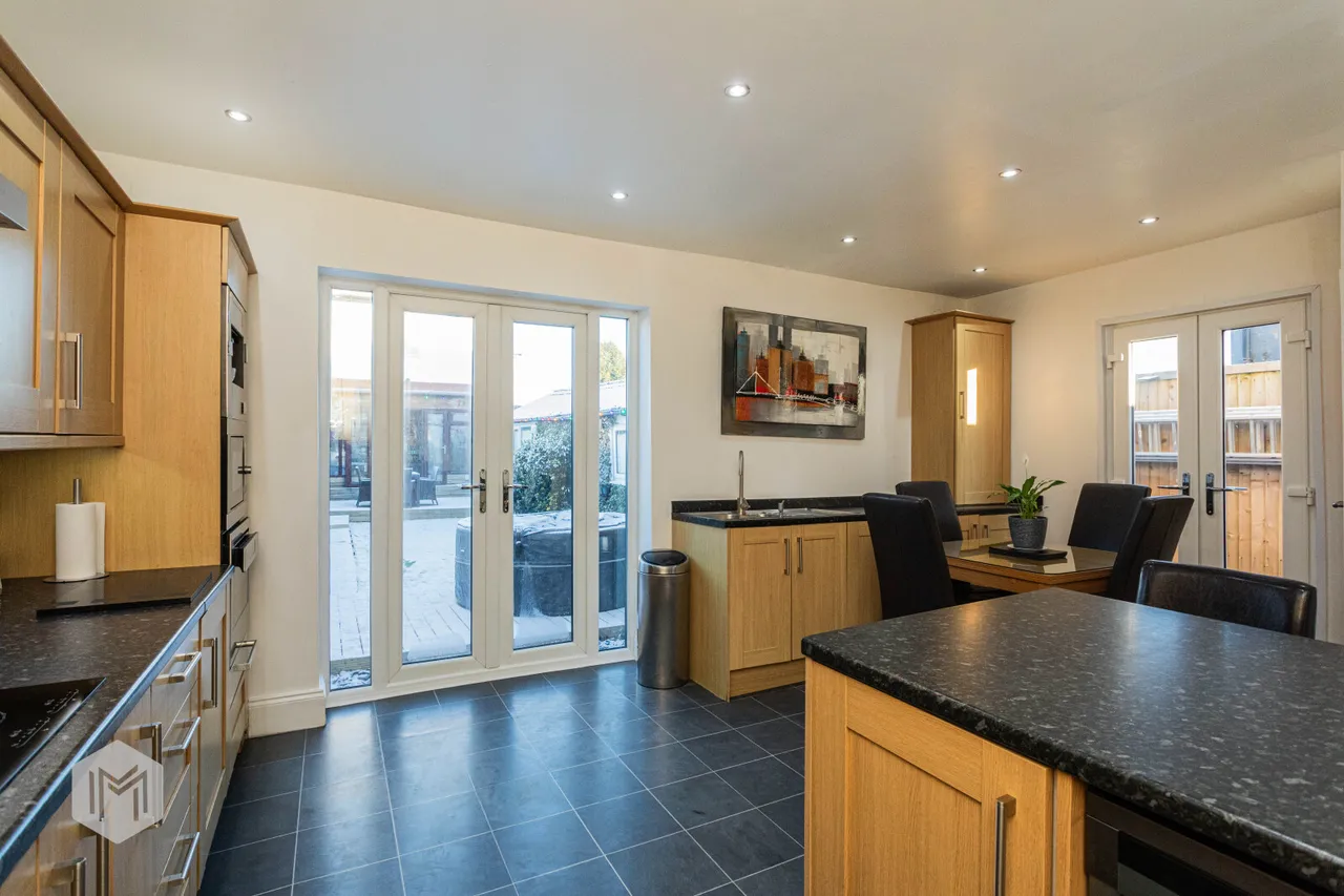 Ainsworth Road, Bury, BL8 2SH, photo 6