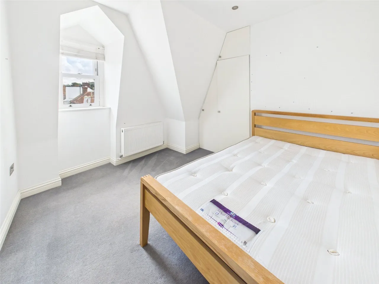 Upper Sunbury Road, Hampton, TW12, photo 9