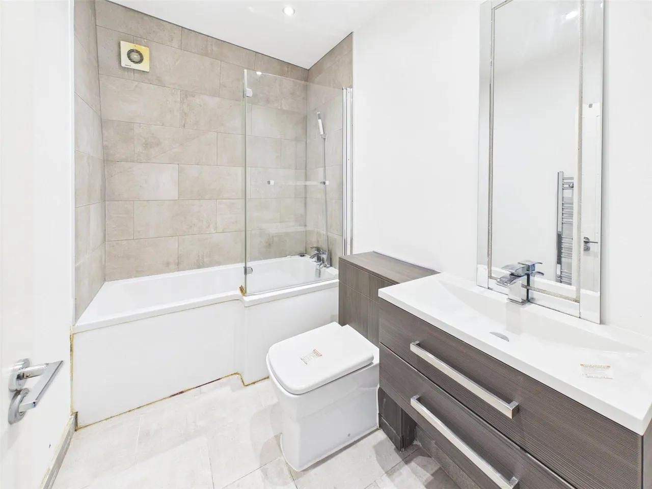 Upper Sunbury Road, Hampton, TW12, photo 13
