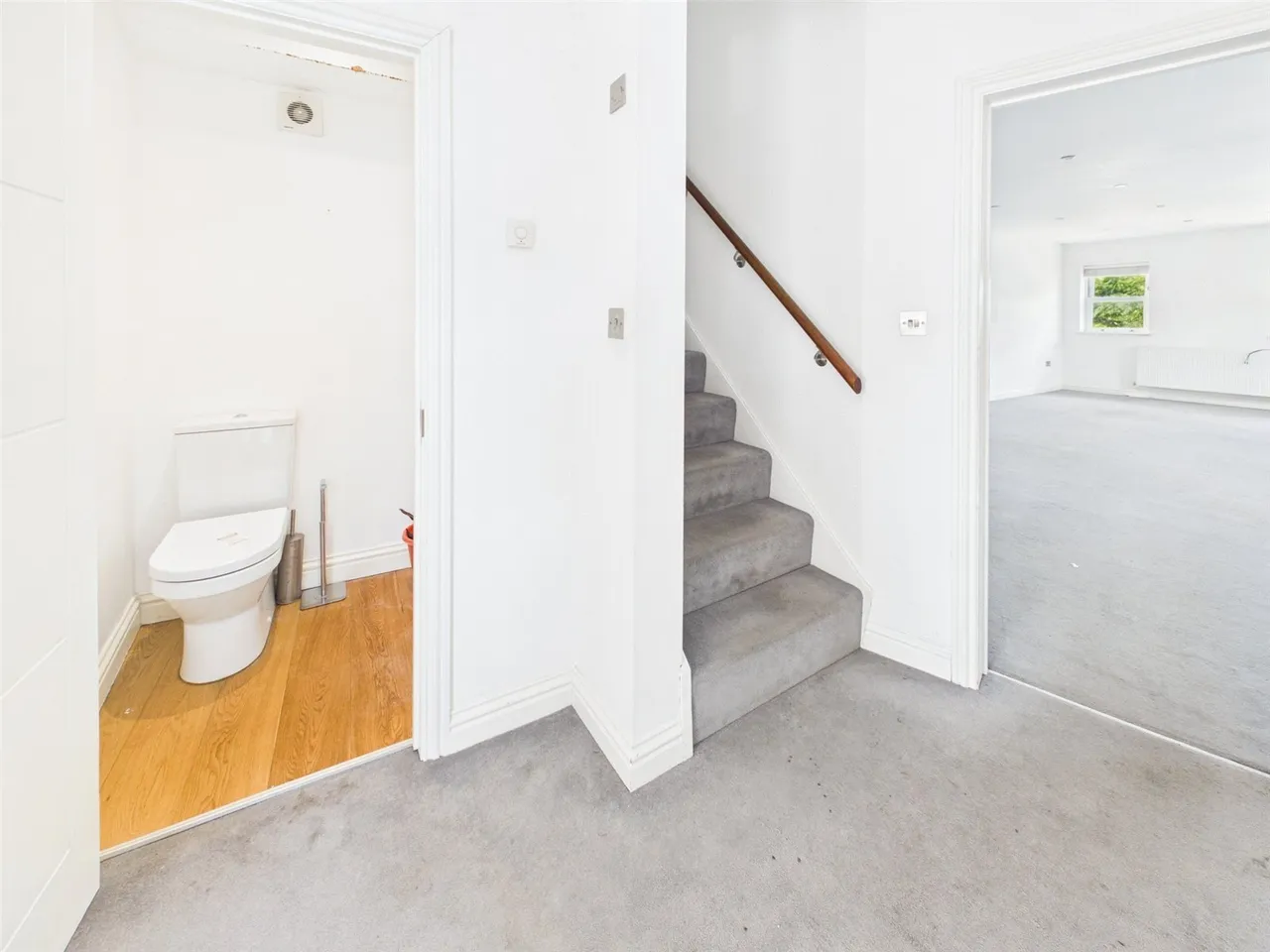Upper Sunbury Road, Hampton, TW12, photo 6