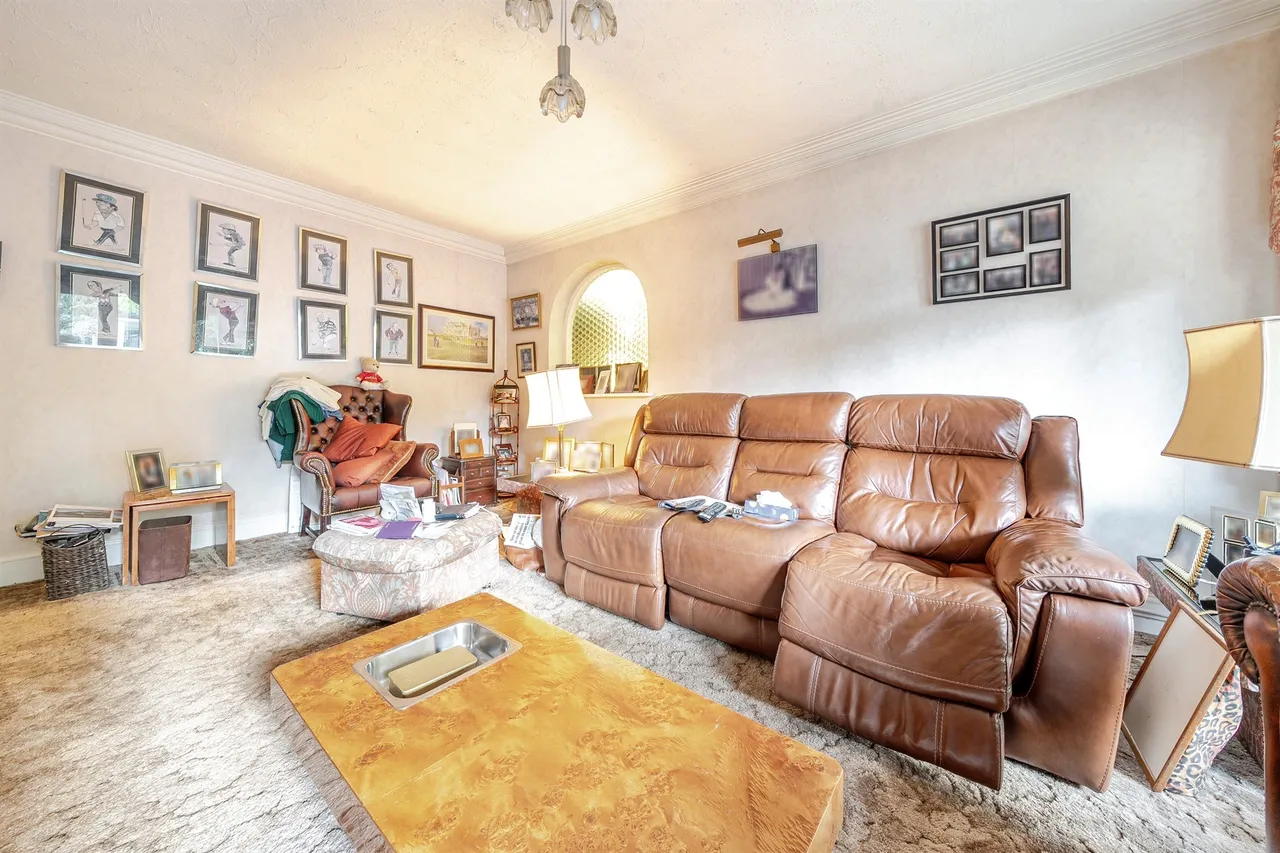 Beaumont Avenue, St. Albans, AL1, photo 17