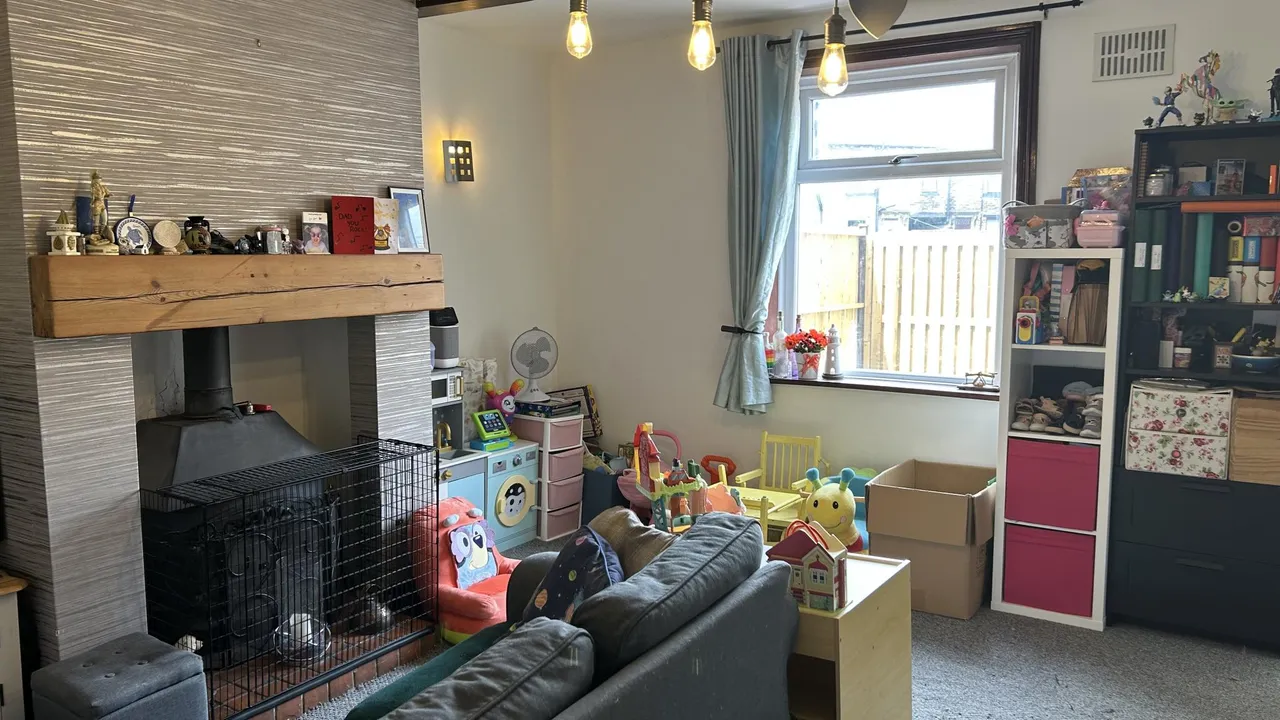 Holme Lane, Tong, BD4, photo 8
