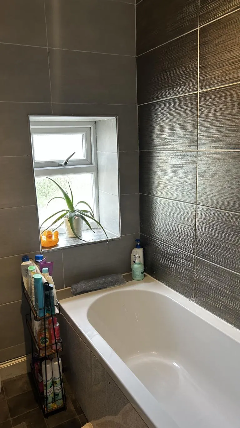 Holme Lane, Tong, BD4, photo 13