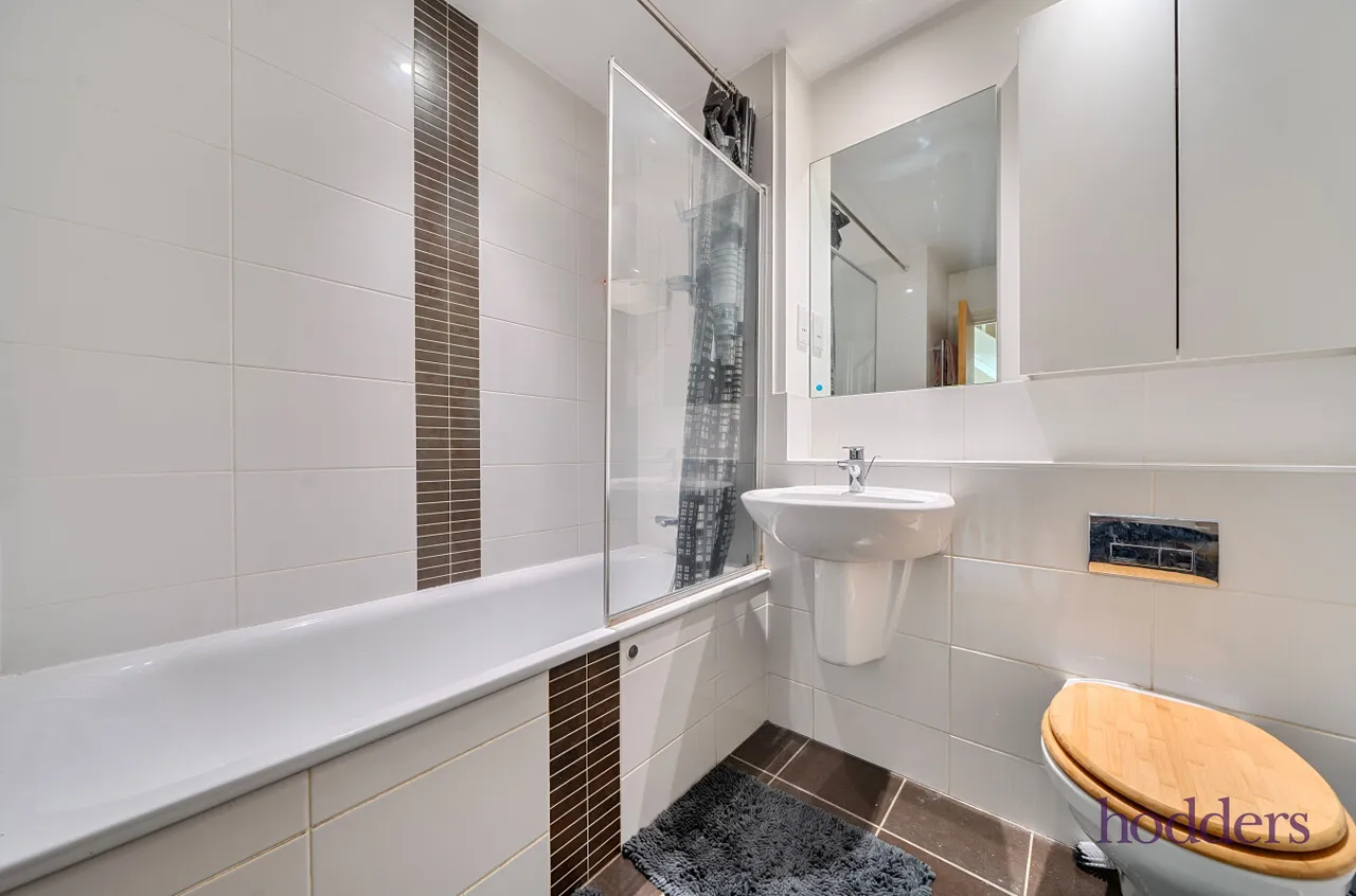 St. Anns Mews, Chertsey, KT16, photo 6