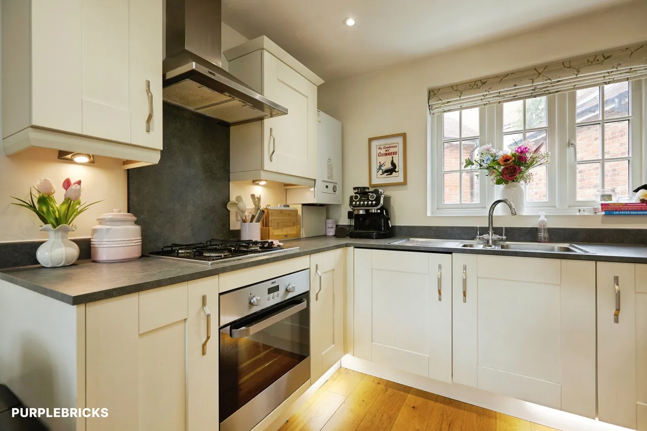 Higher Street, Blandford Forum, DT11, photo 28