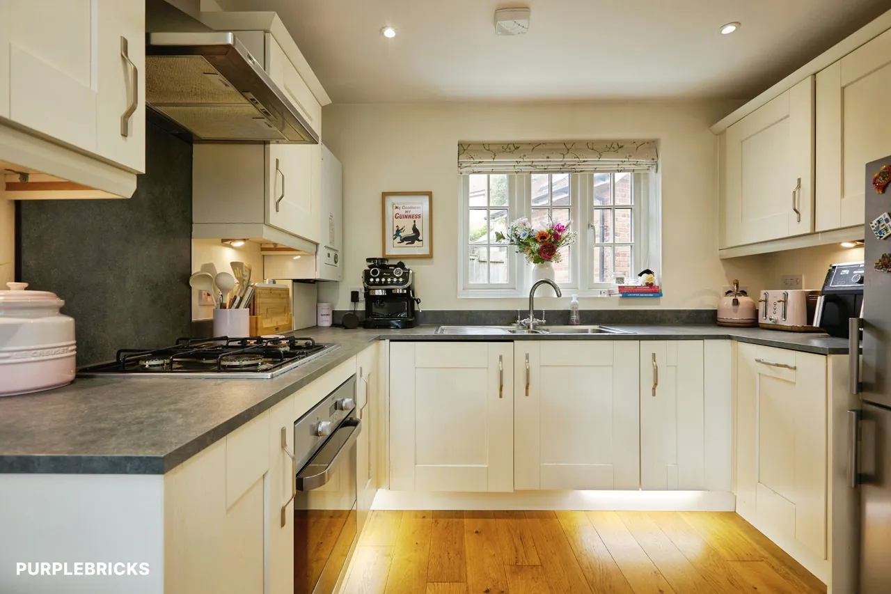Higher Street, Blandford Forum, DT11, photo 23