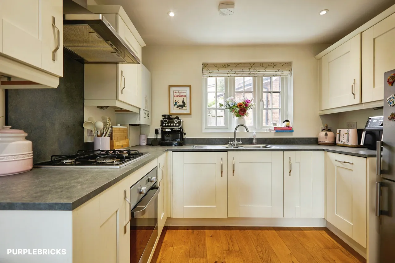 Higher Street, Blandford Forum, DT11, photo 13