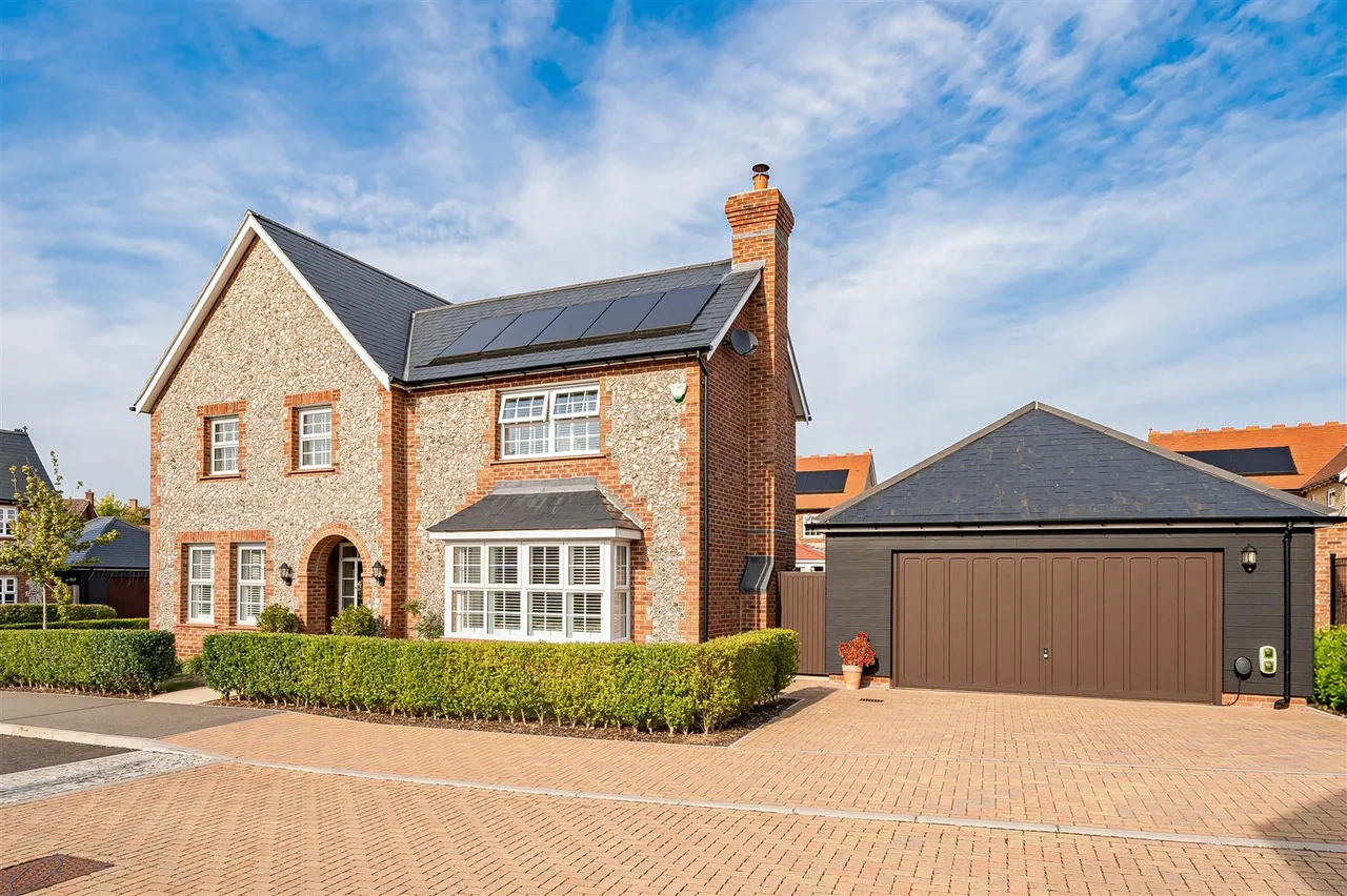 4 bed house for sale, Barrows Way, Linton, CB21