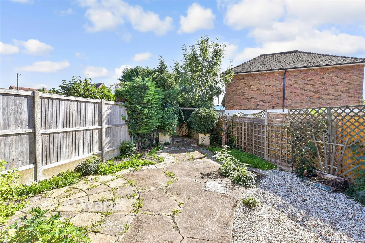St. John's Road, New Romney, TN28, photo 5