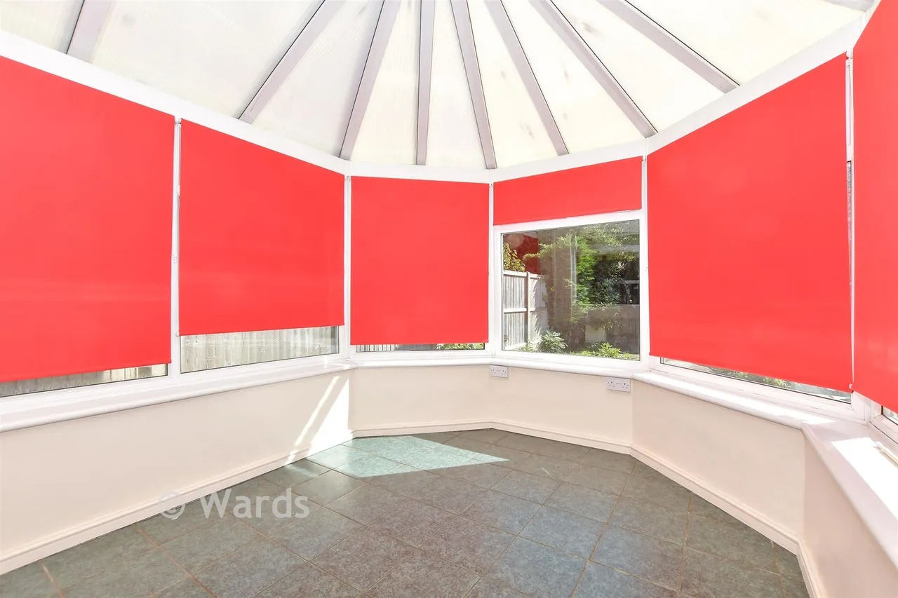 St. John's Road, New Romney, TN28, photo 15