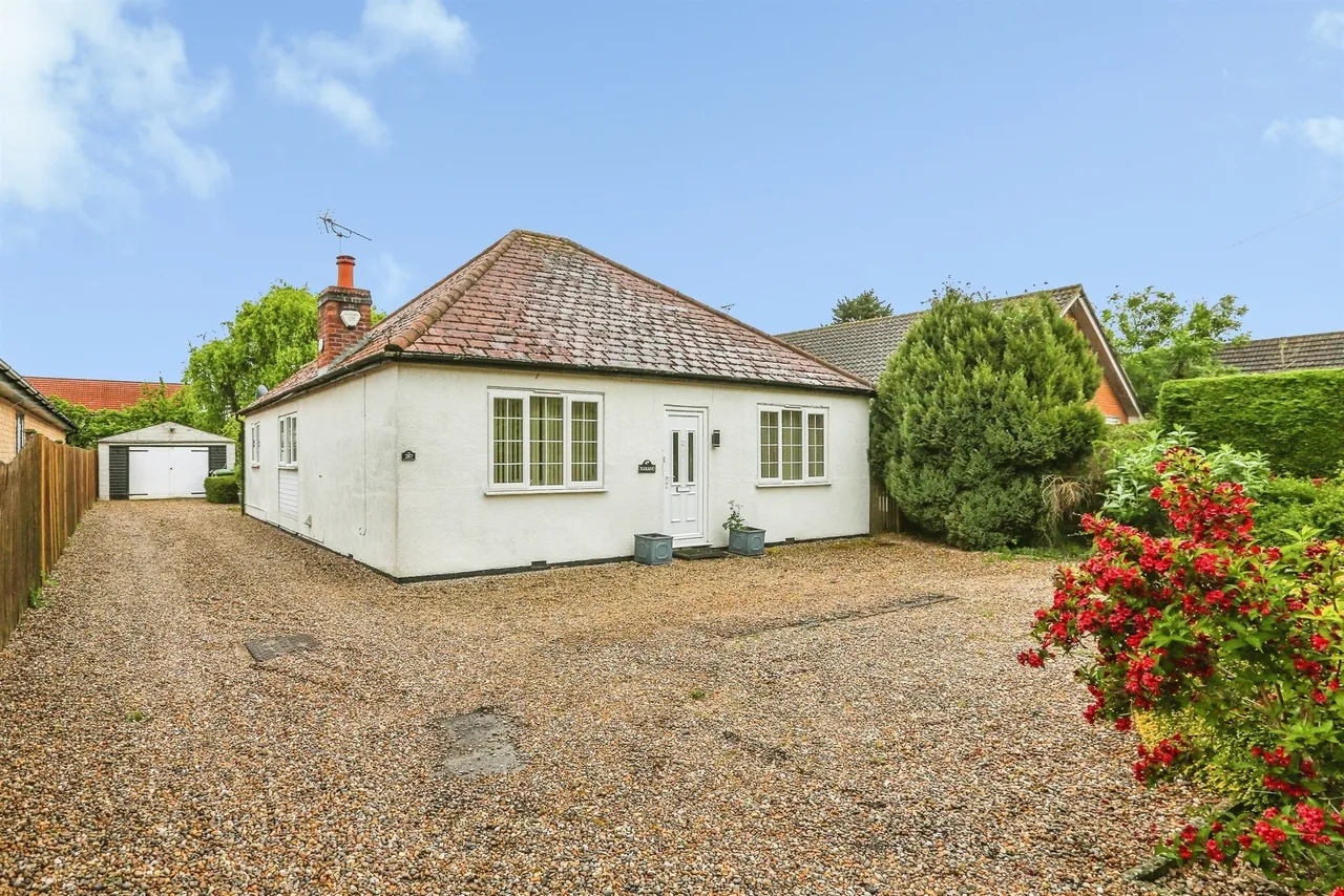 3 bed house for sale — St. Neots Road, Hardwick, Cambridge