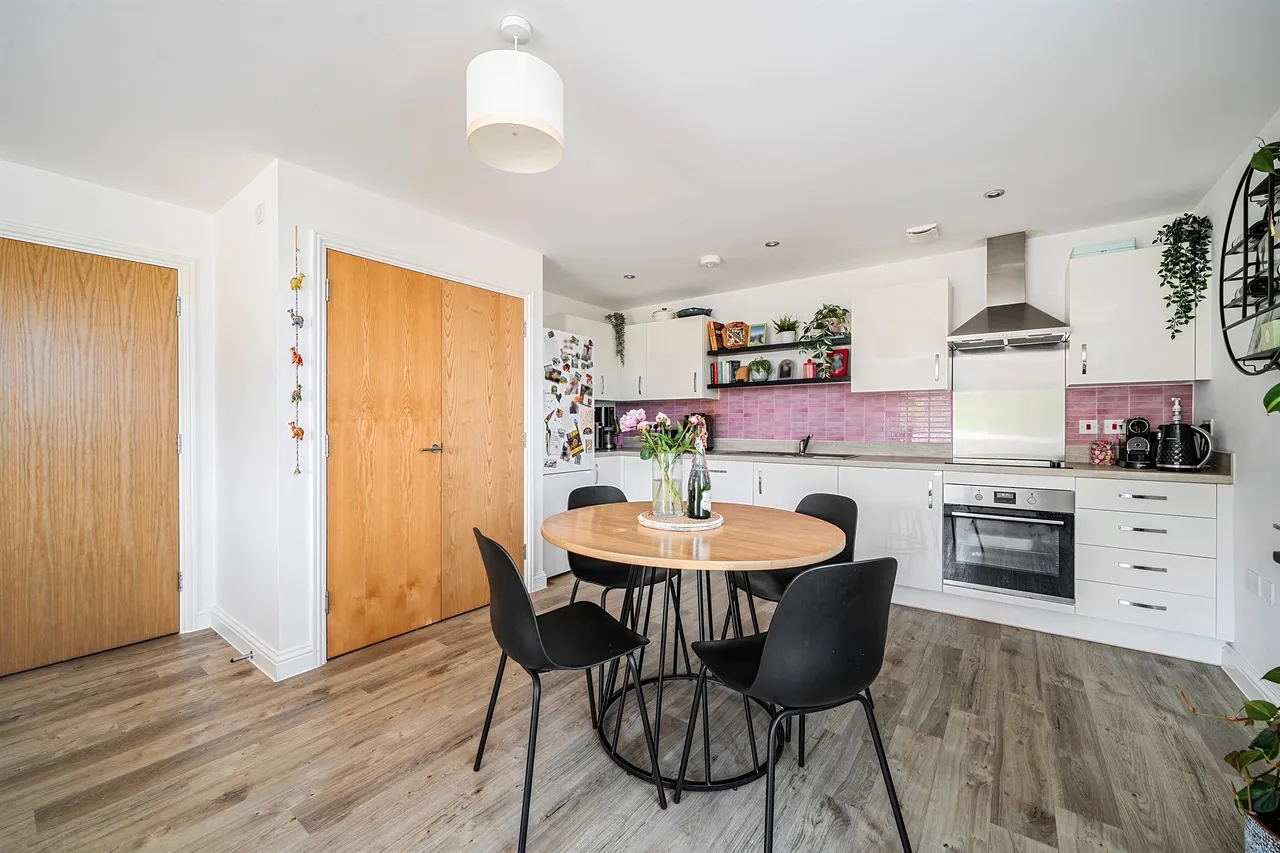 Boyn Valley Road, Maidenhead, SL6, photo 2