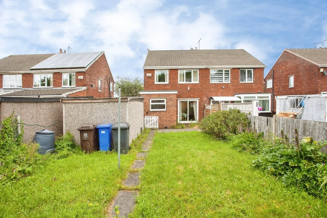 3 bed house for sale — Maple Croft Crescent, Sheffield, South Yorkshire, S9