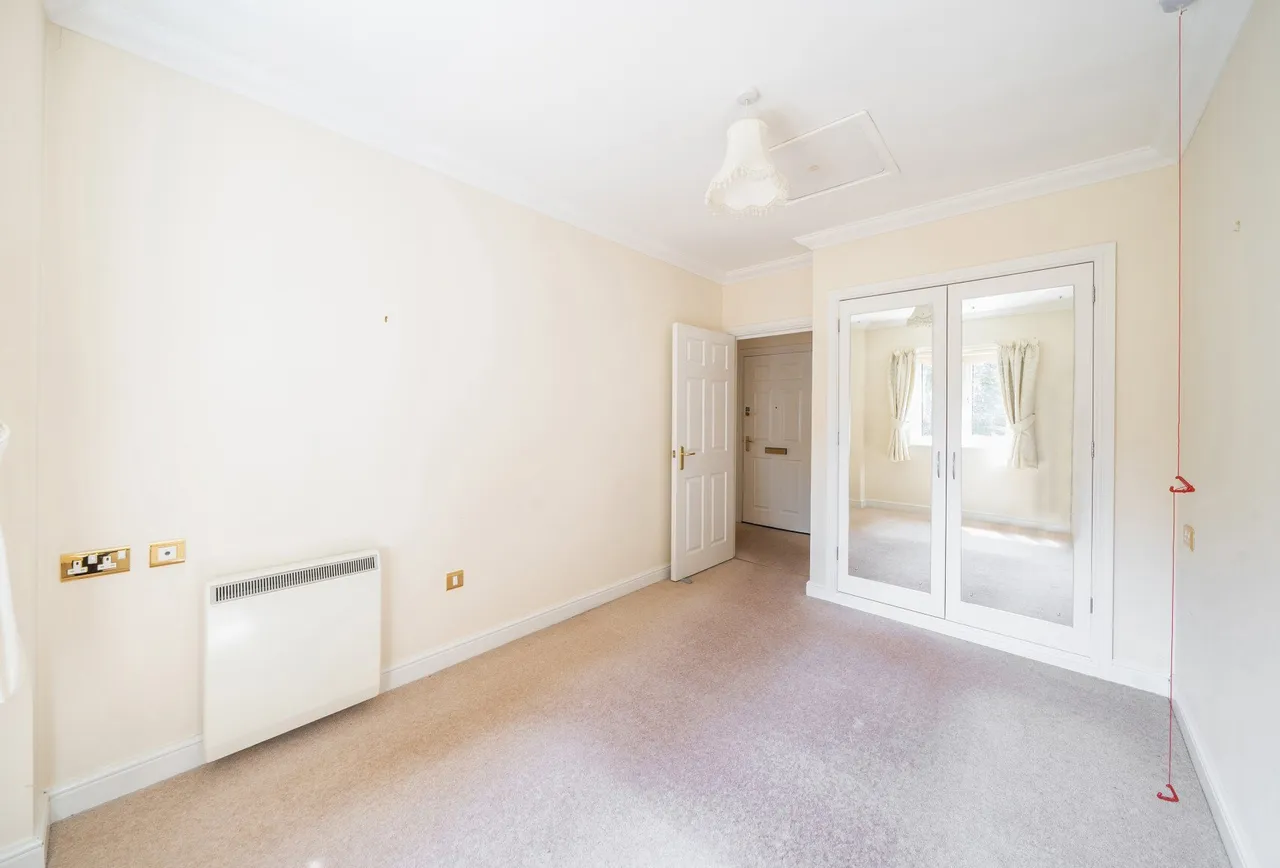Lefroy Court, Gloucestershire, Talbot Road, GL51 6QA, photo 11