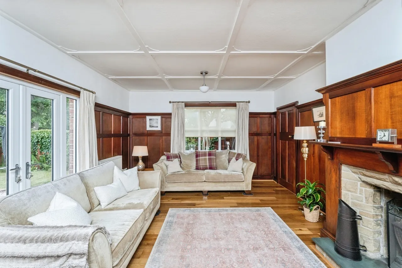 Station Road, Parkgate, CH64, photo 7