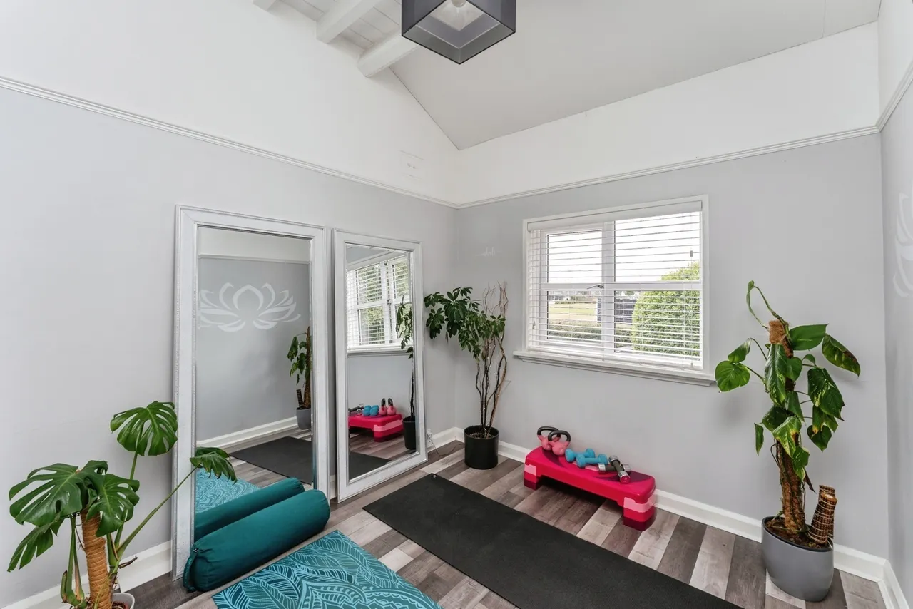 Station Road, Parkgate, CH64, photo 24