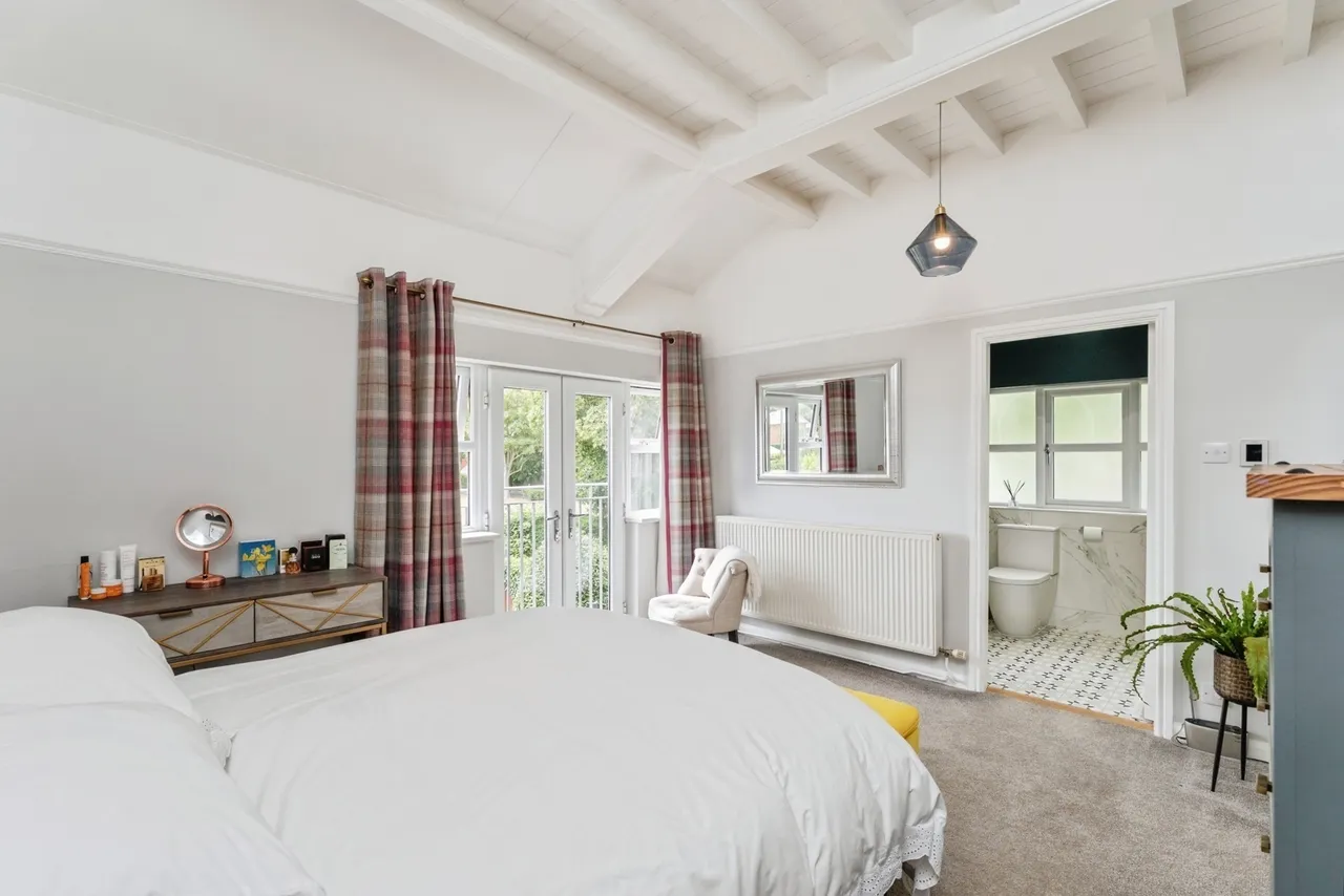 Station Road, Parkgate, CH64, photo 13
