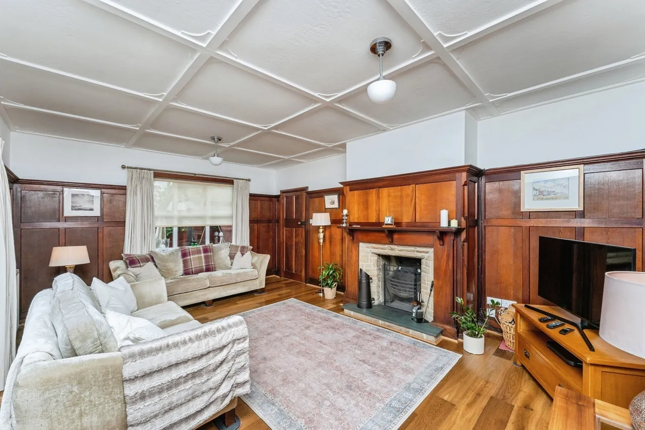 Station Road, Parkgate, CH64, photo 6