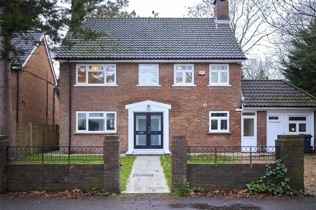 5 bed house to rent — Ravenswood Court, Kingston Hill, Kingston upon Thames, KT2