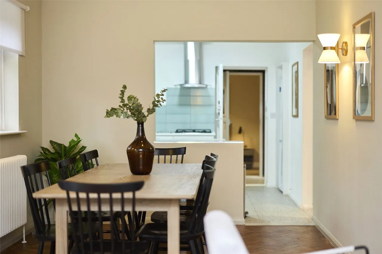 Ravenswood Court, Kingston Hill, Kingston upon Thames, KT2, photo 6