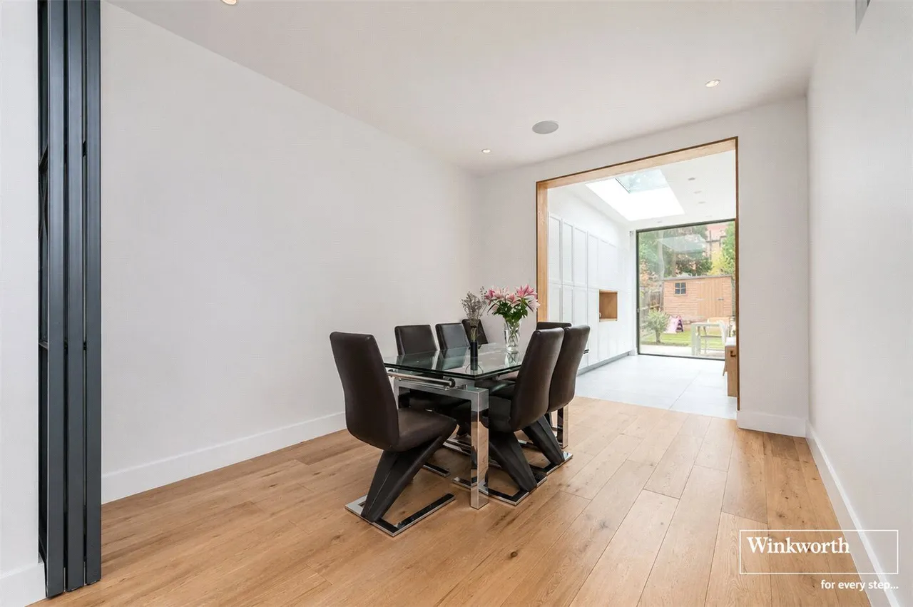 Egerton Gardens, Hendon, NW4, photo 14