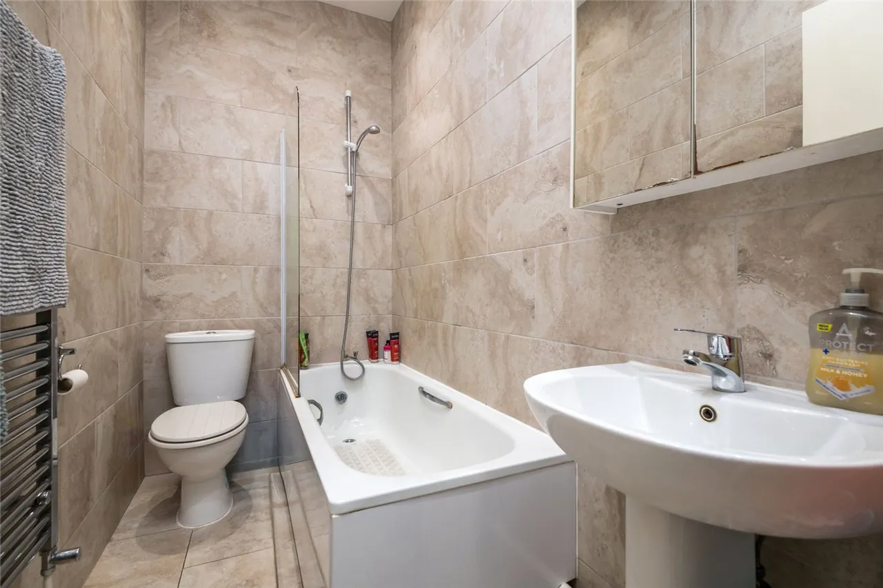 Effra Road, London, SW2, photo 7