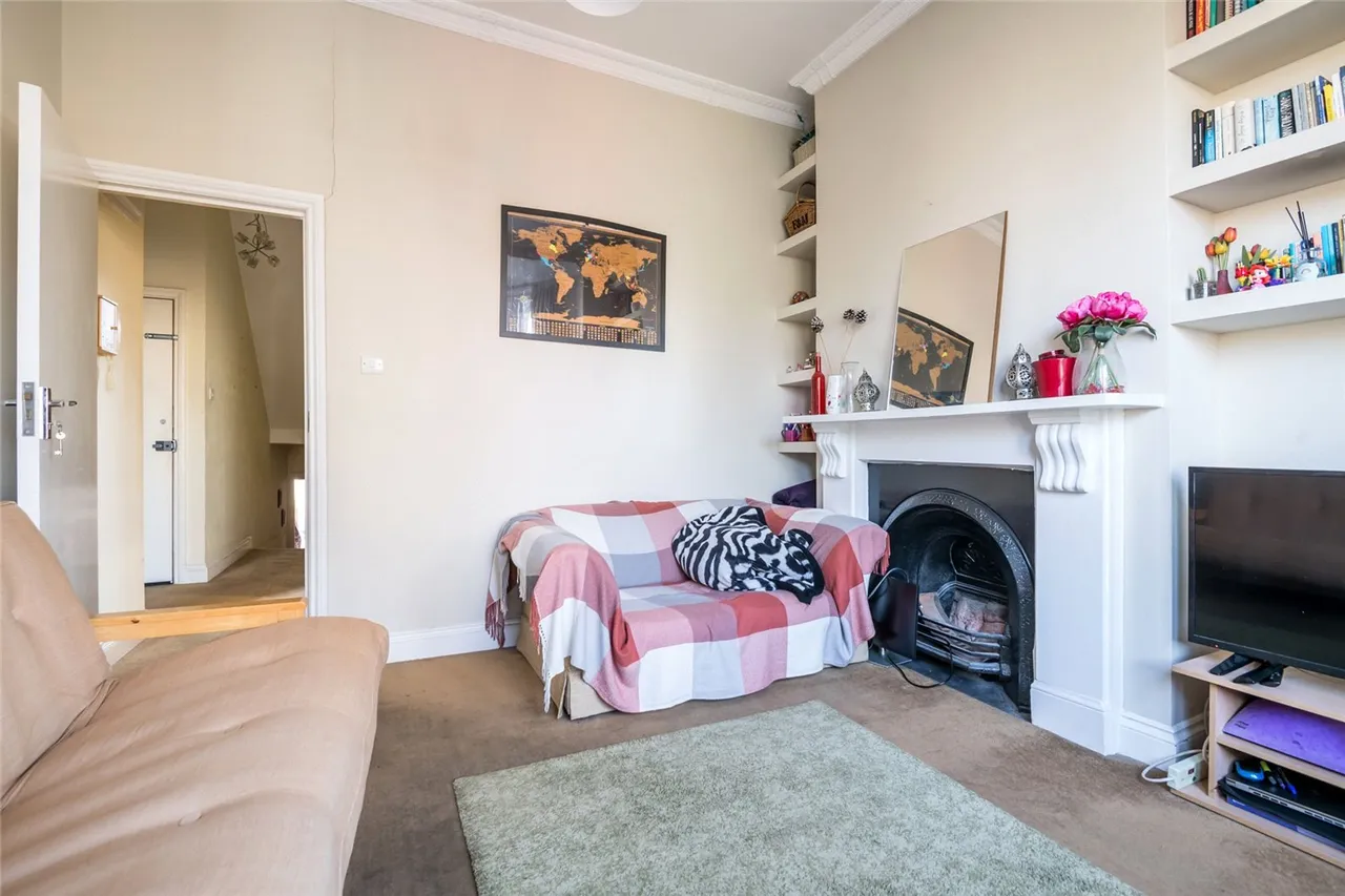 Effra Road, London, SW2, photo 2