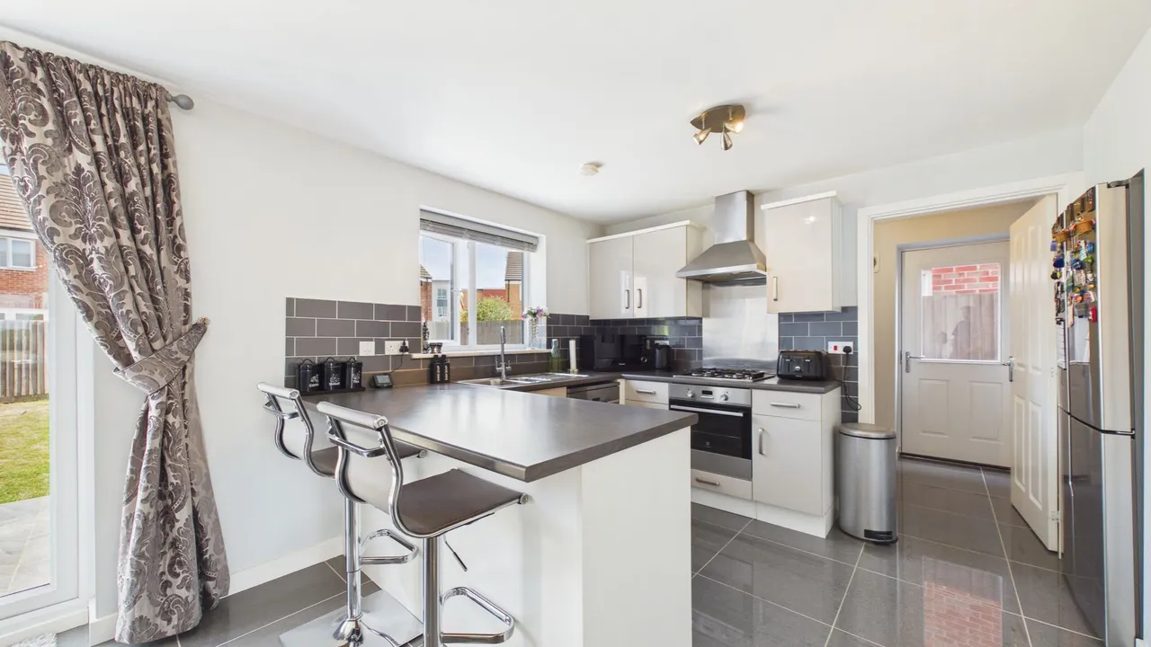 Littledale Crescent, Peterborough, PE2, photo 6