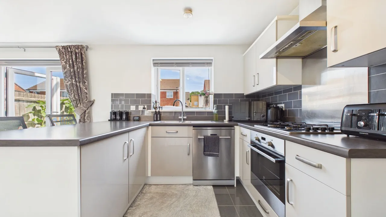 Littledale Crescent, Peterborough, PE2, photo 10