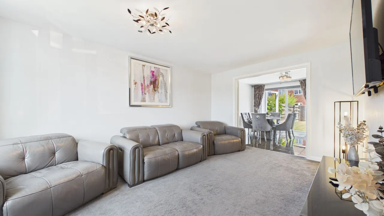 Littledale Crescent, Peterborough, PE2, photo 8
