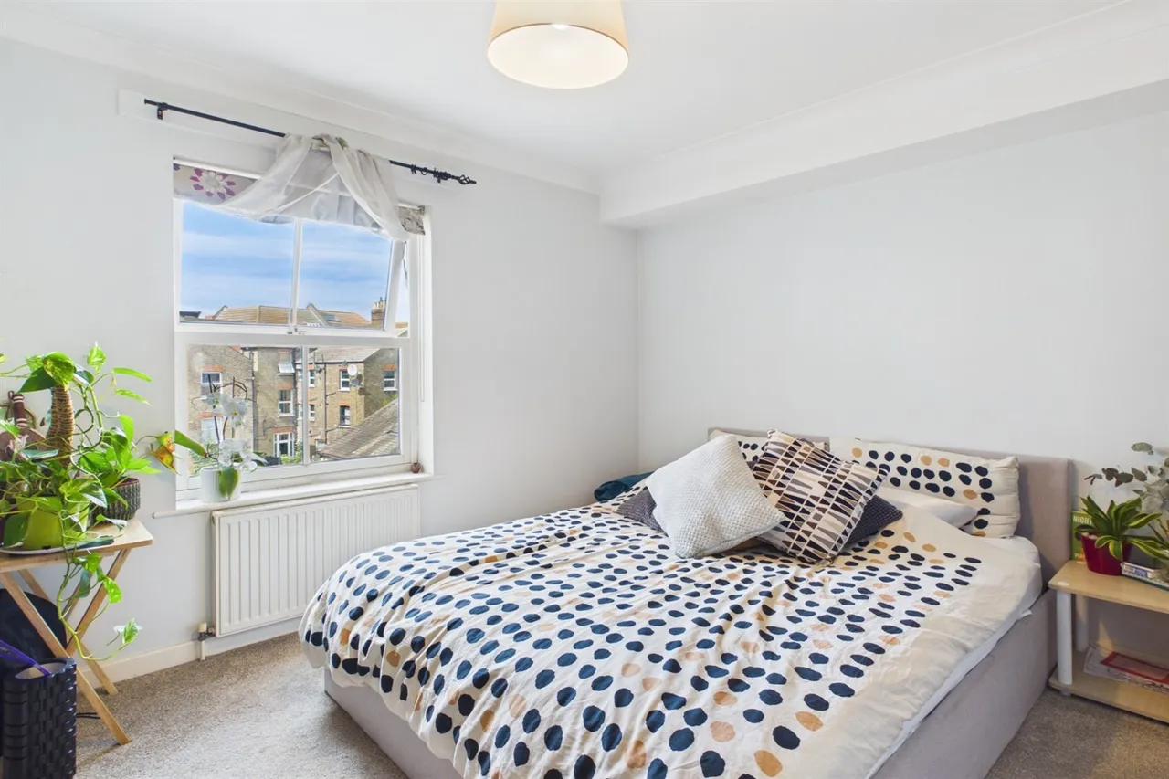 2 Westwell Road Approach, London, SW16 5GY, photo 5