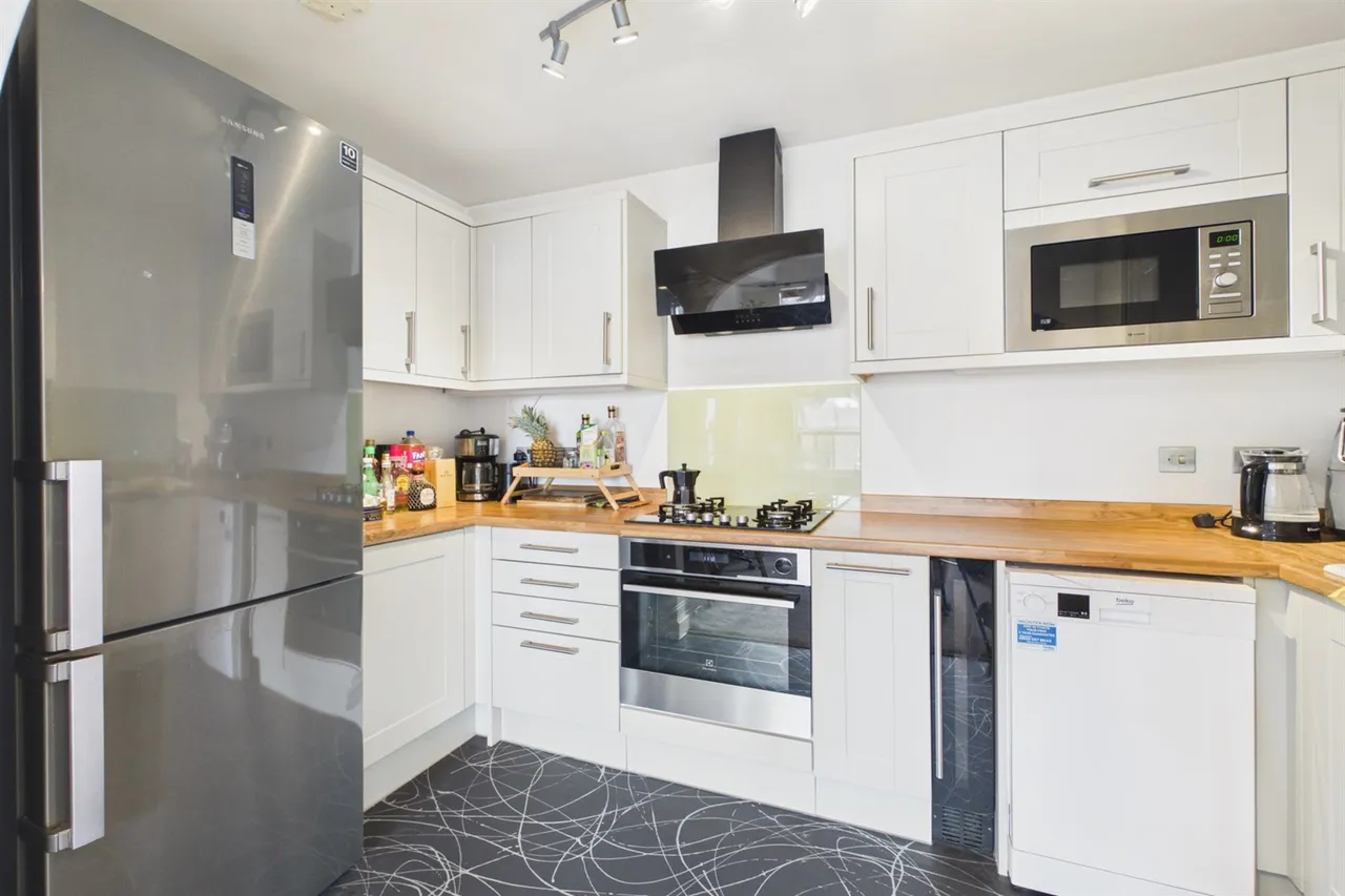 2 Westwell Road Approach, London, SW16 5GY, photo 4