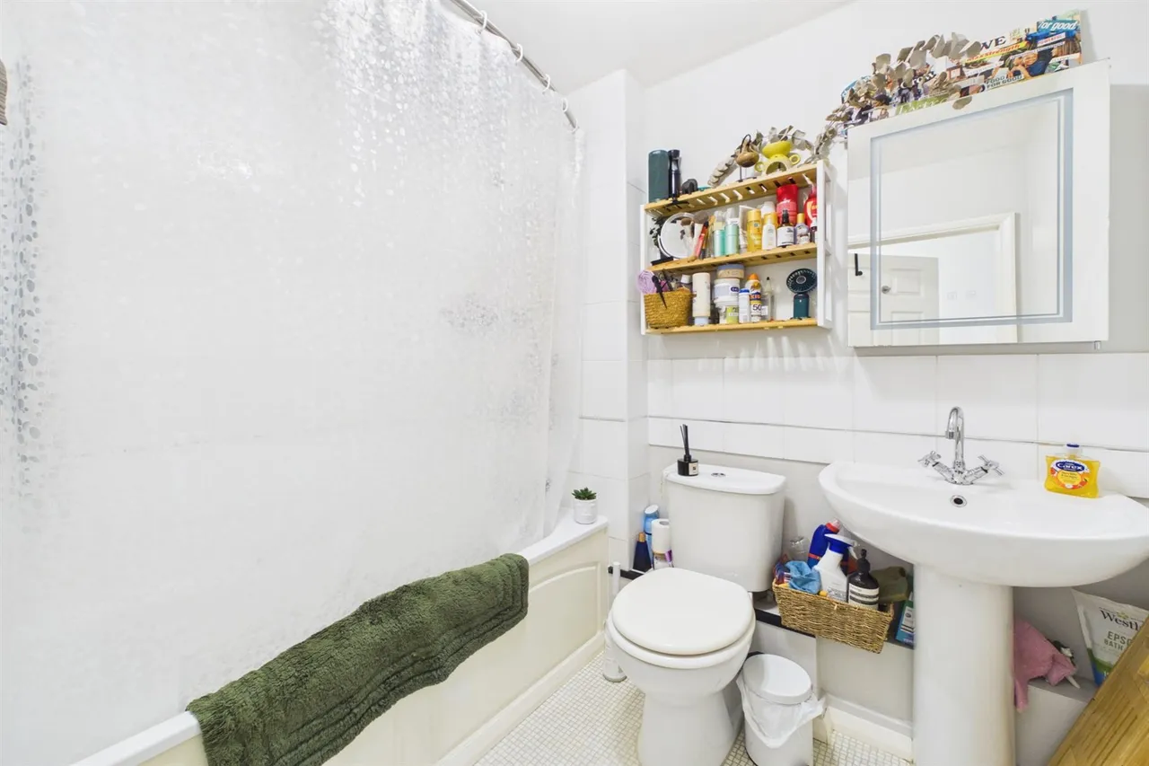 2 Westwell Road Approach, London, SW16 5GY, photo 7