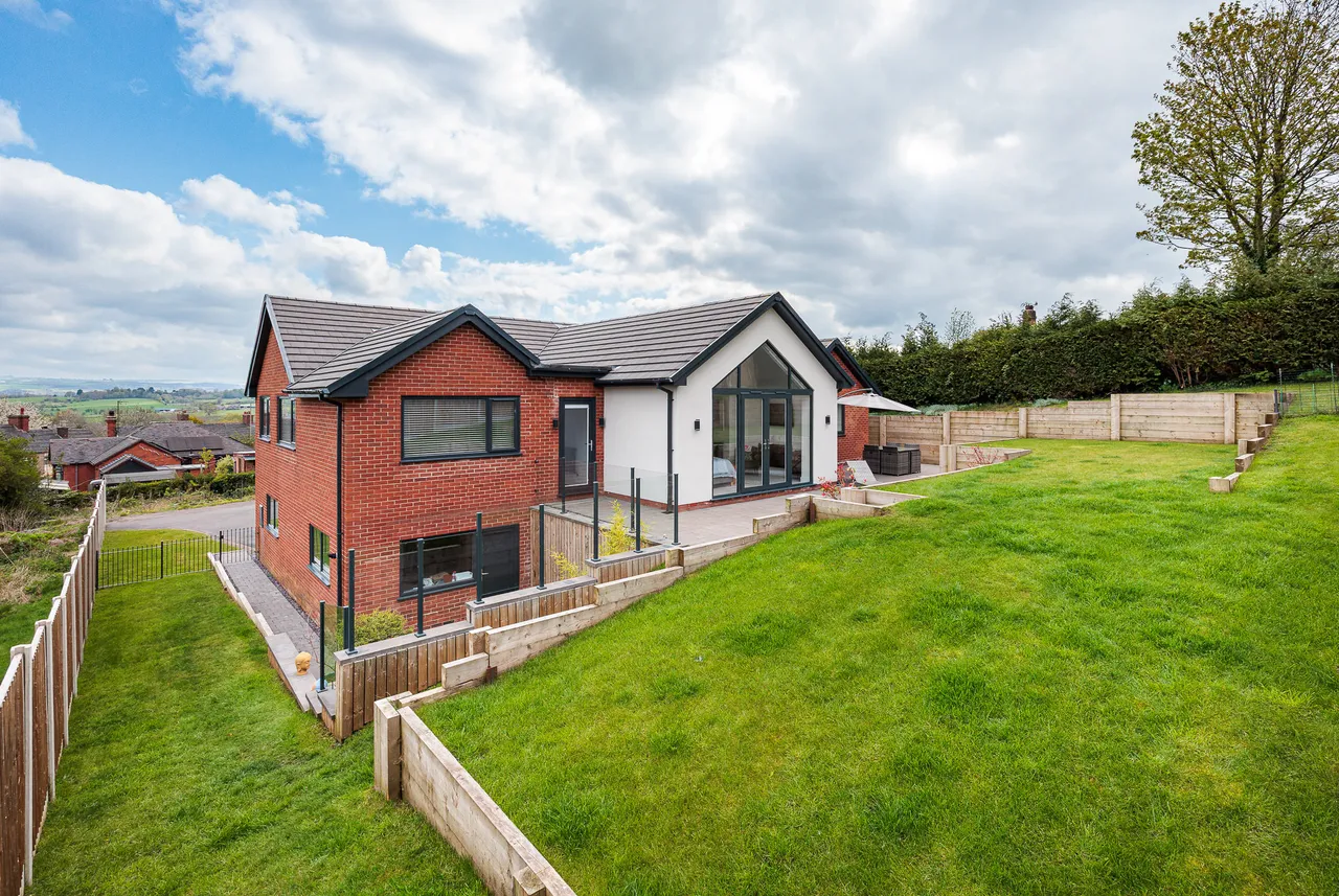 Harewood Close, Cheadle, ST10, photo 26