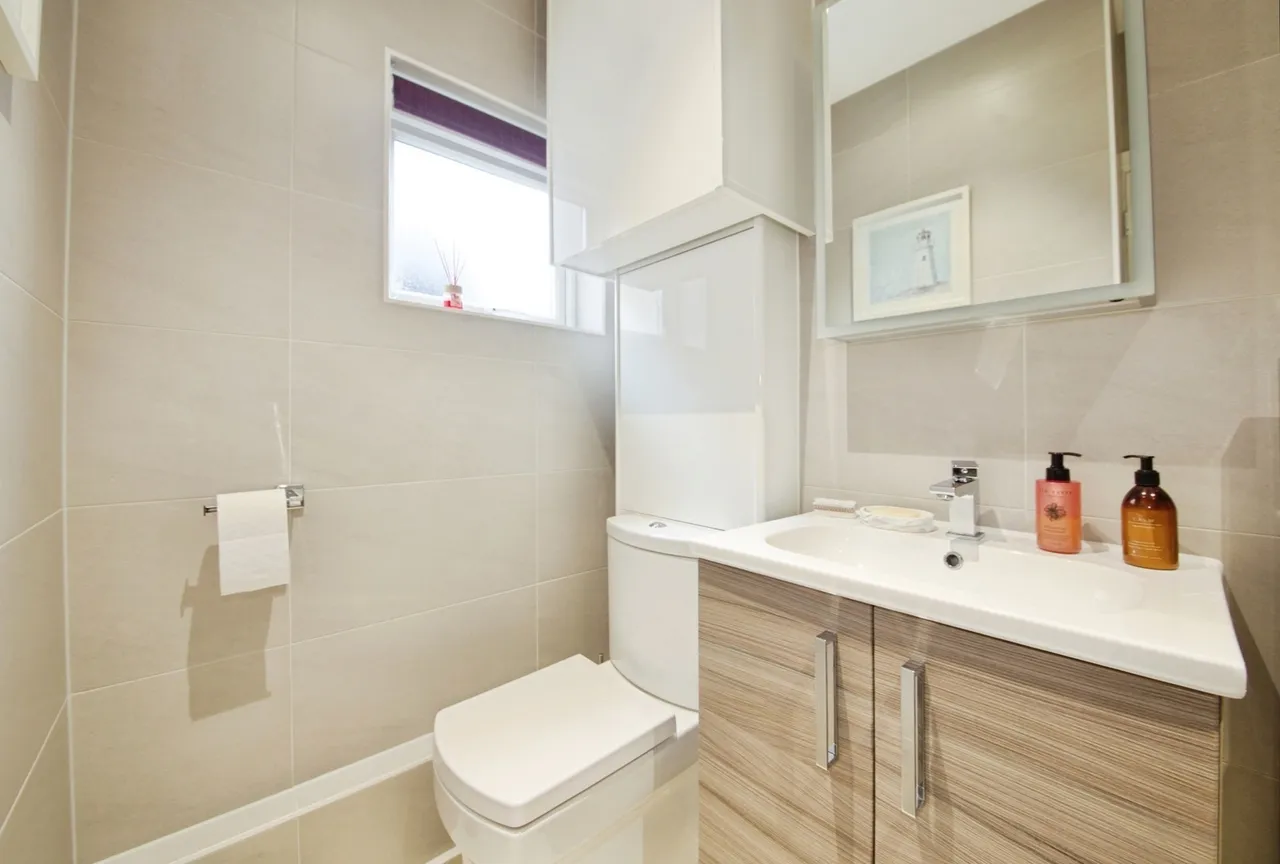 North Street, ROMFORD, Essex, RM1, photo 6