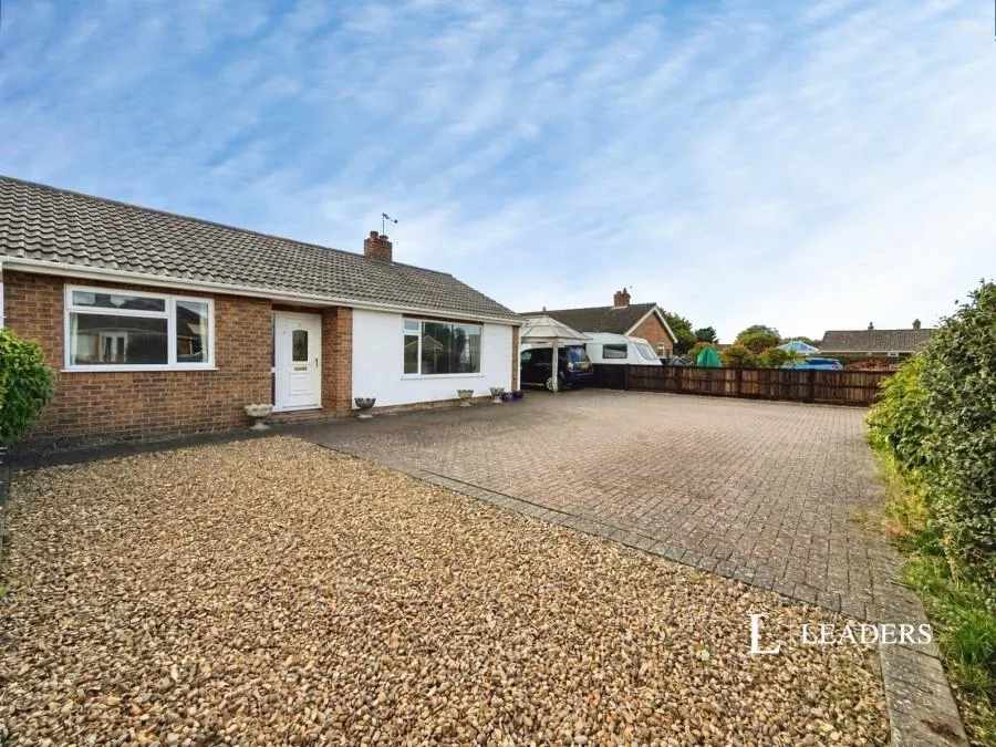 Station Close, Lingwood, NR13, photo 2