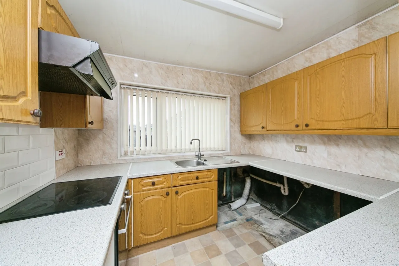 Station Road, Bethesda, LL57, photo 8